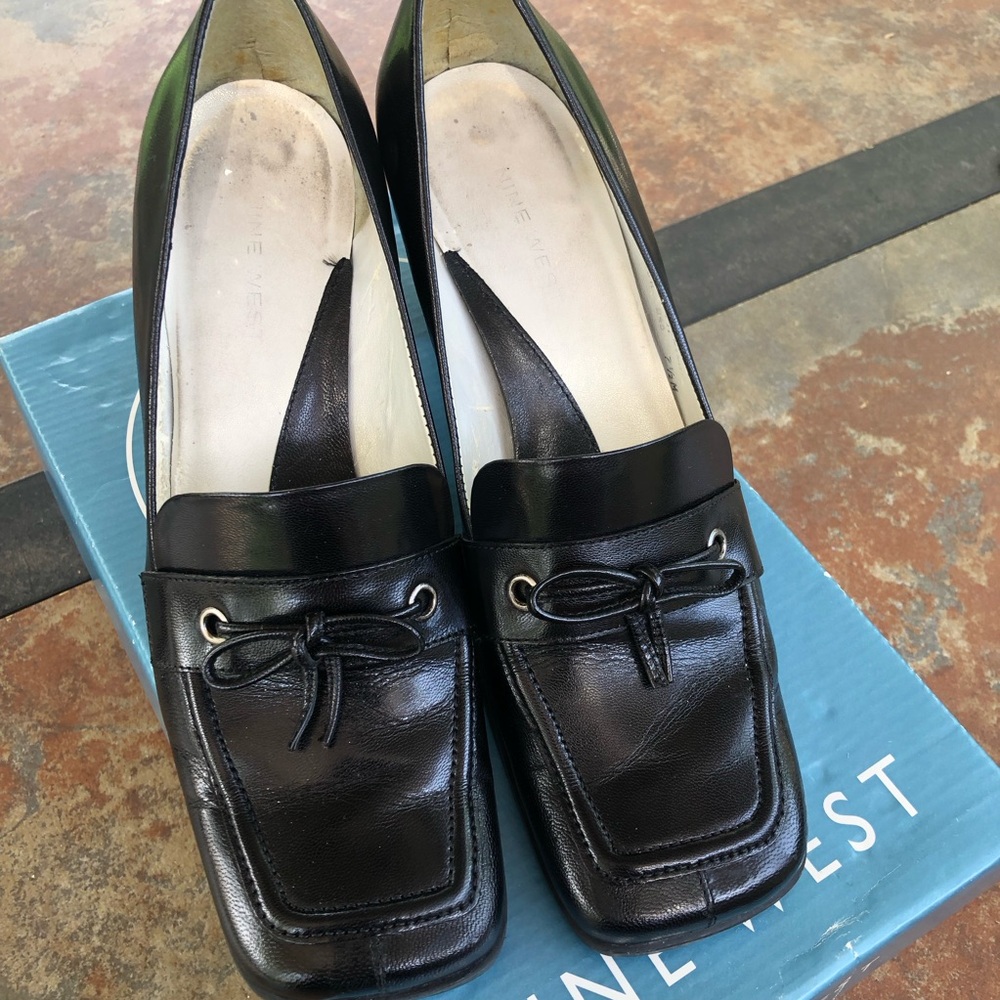 Vintage 90s Nine West Black Chunky Loafer. Sz 7.5